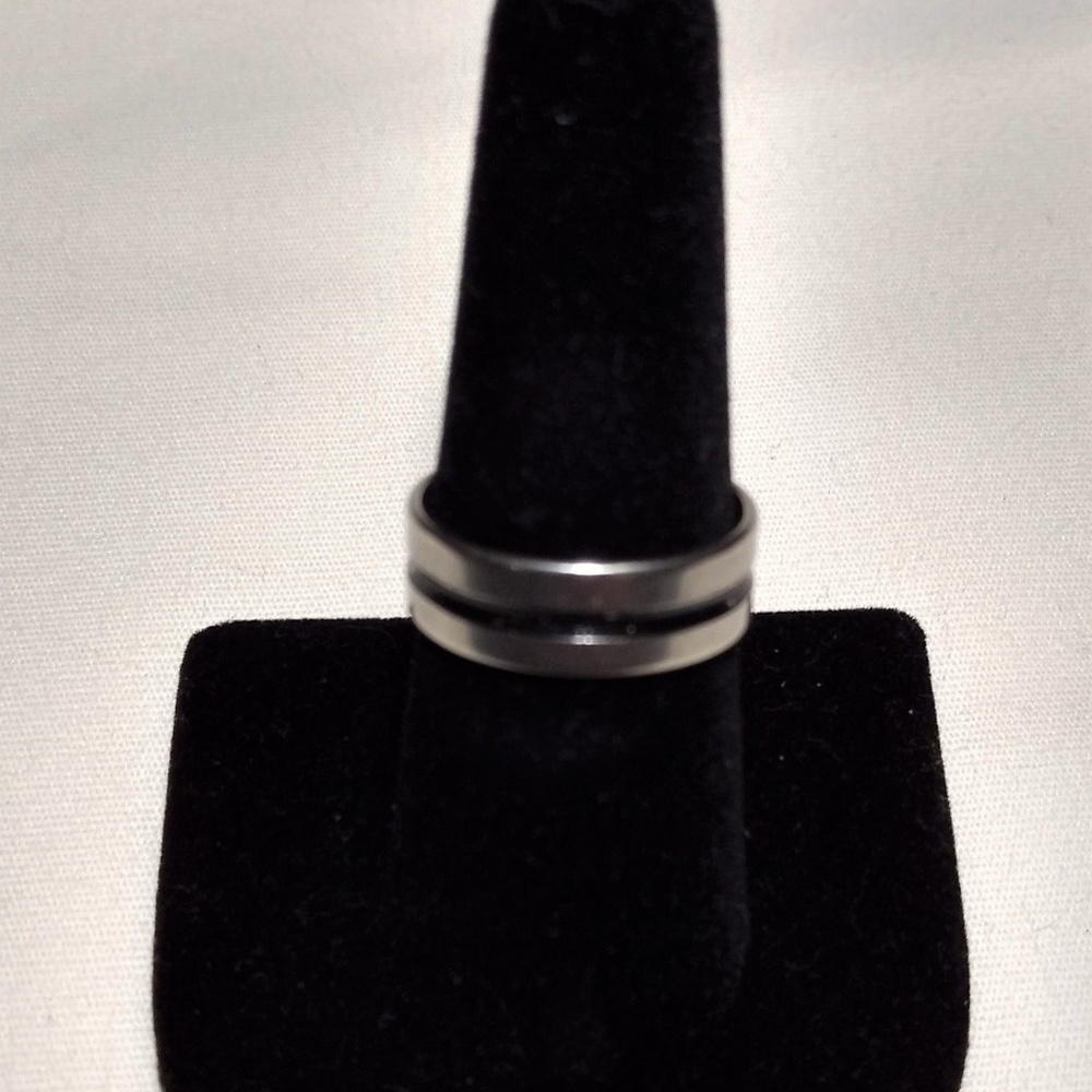 💥BLACK/SILVER TWO-TONE FASHION RING💥